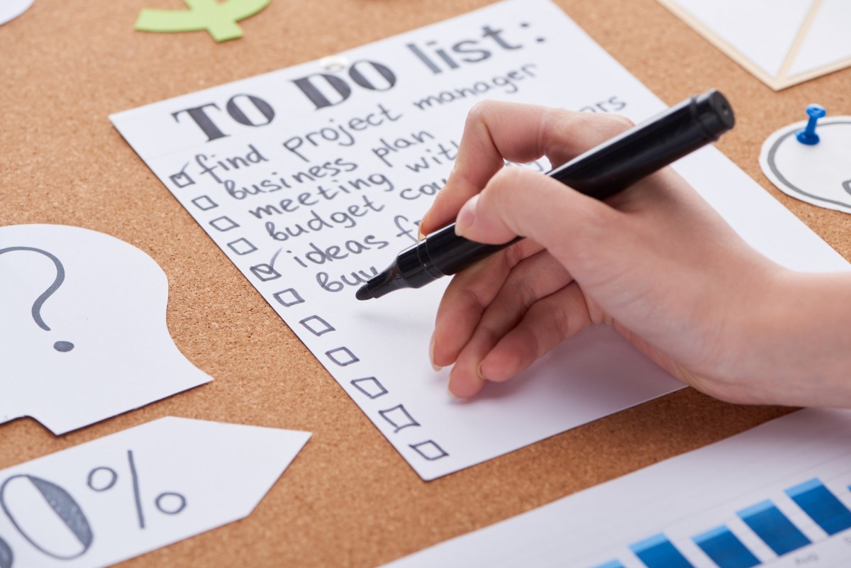 How To Track Your Goals: 10 Easiest Goal Tracking Methods